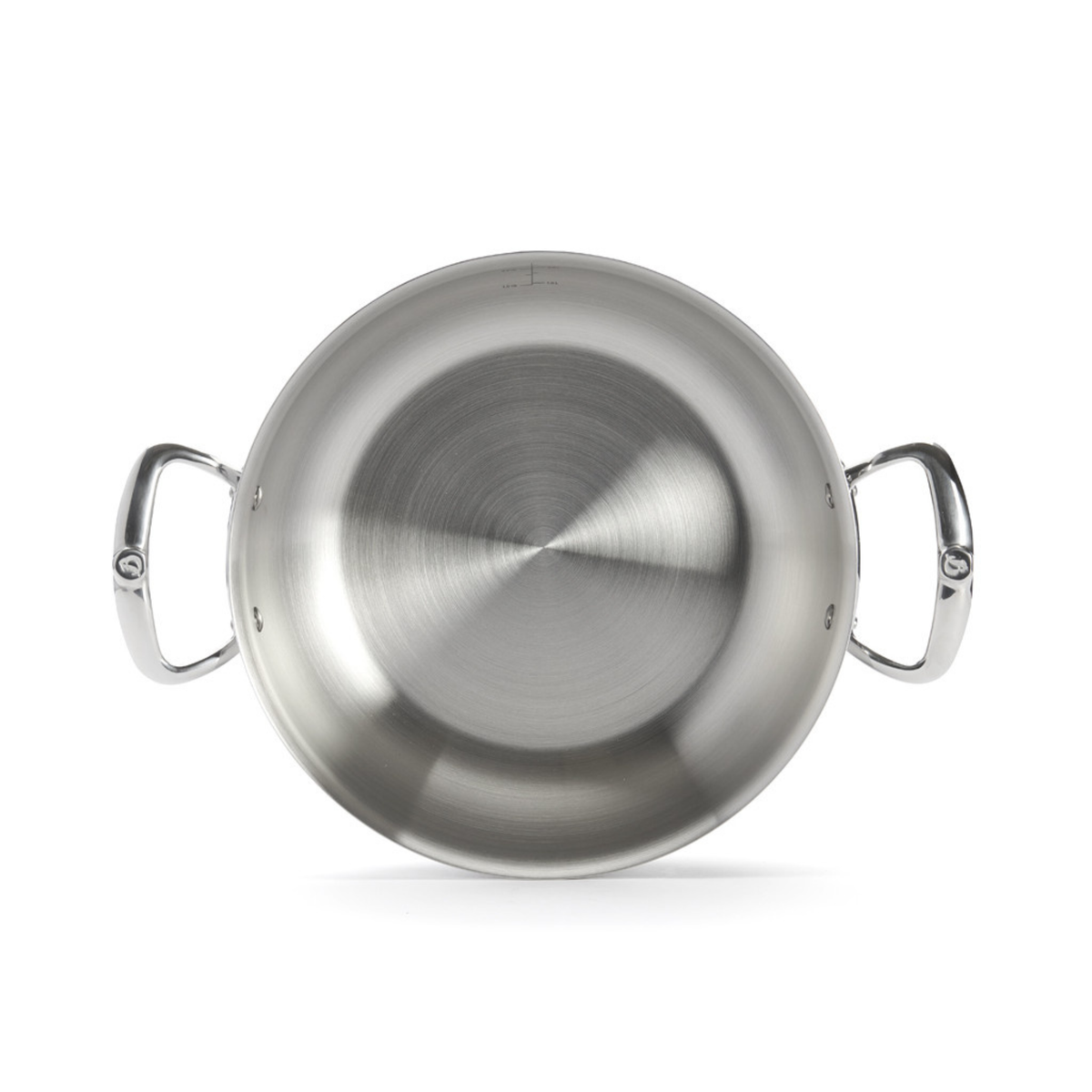 Intérieur de la sauteuse en inox De Buyer