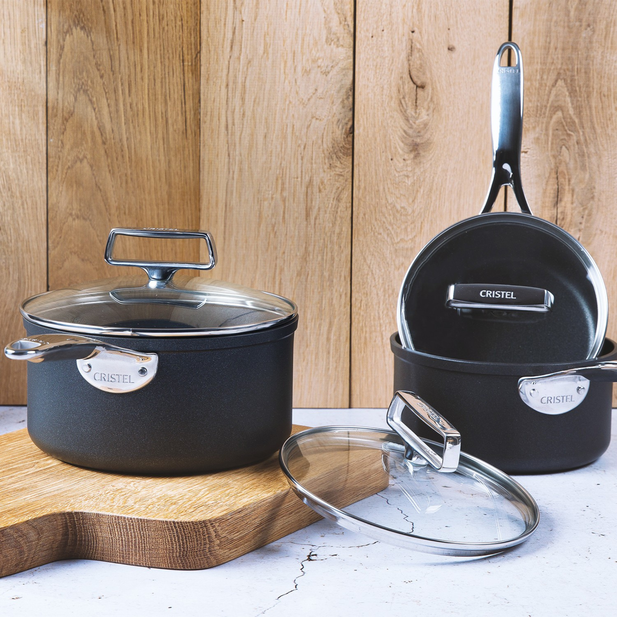 Cristel - Casserole antiadhésive en aluminium avec couvercle Castel'Pro®