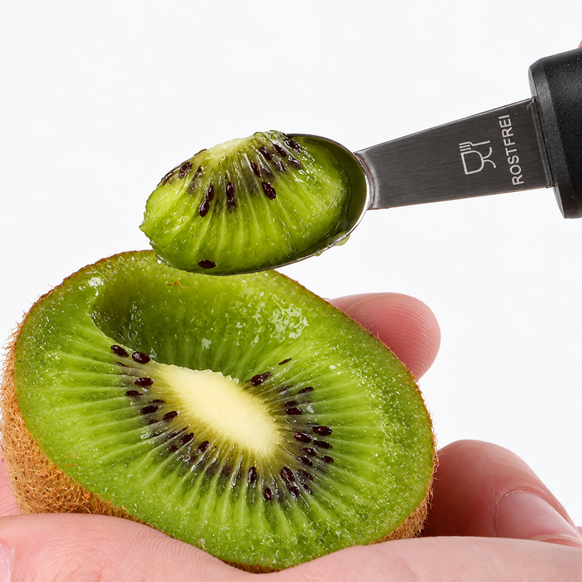 Cuillère parisienne ovale en inox utilisée pour prélever et façonner la chair d’un kiwi