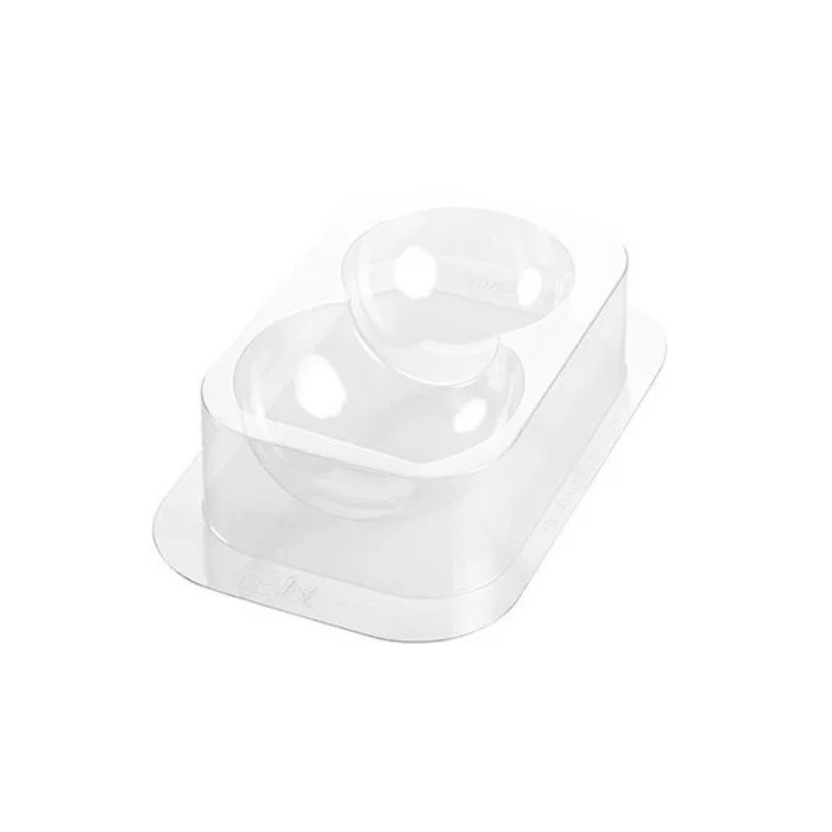 Moule transparent à deux empreintes arrondies pour réaliser les parties du corps d’un bonhomme de neige pâtissier.
