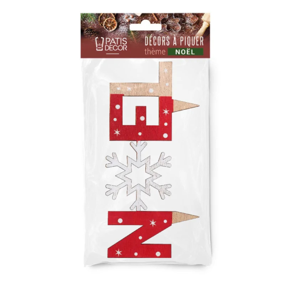 Cake topper Noël Patis’Décor en bois rouge et naturel avec flocon argenté, présenté dans son emballage de décoration à piquer pour gâteau de Noël.